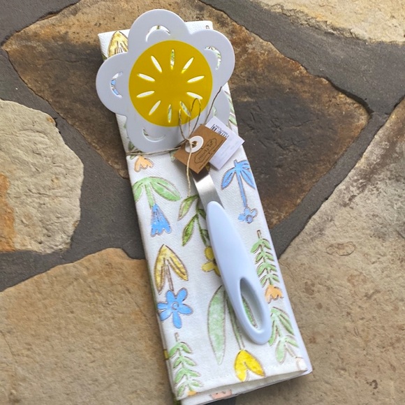 Set/2 Mudpie NWT Carrot Dish Towel & Utensil Set & Flower Dish Towel Utensil Set - Picture 4 of 11